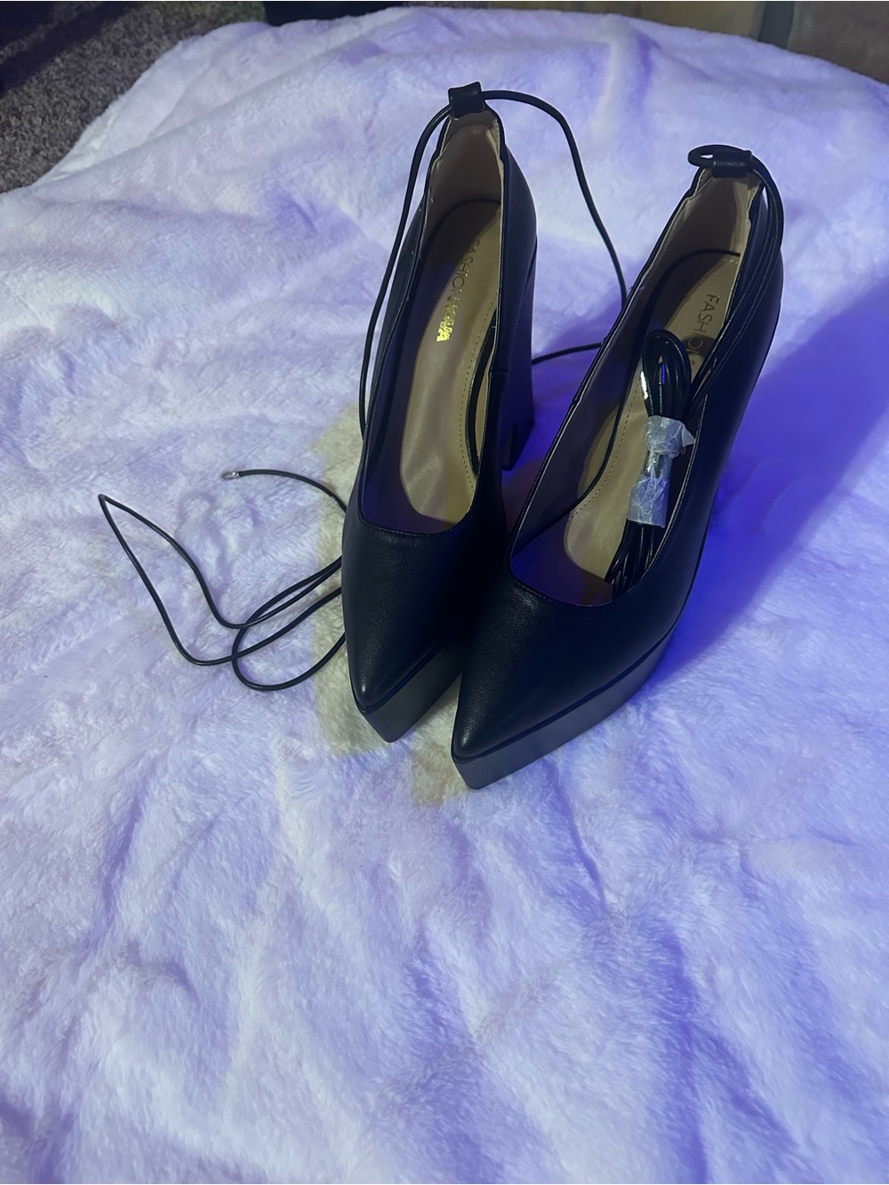 Fashion Nova Black Platform Wedge Pumps - Picture 8 of 8
